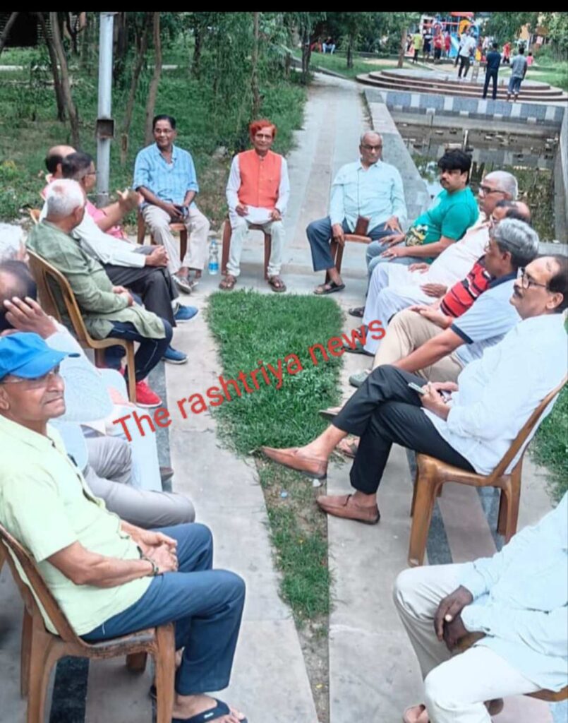 हर वर्ष 10 फ़ीसदी होल्डिंग टैक्स में वृद्धि, जल संकट और जल जमाव पर जताया आक्रोश।