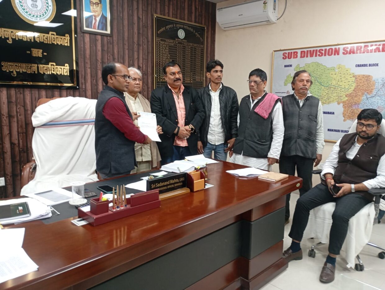 ऑटो चालक पार्किंग और स्टैंड की समस्या से SDO, उपायुक्त, औऱ डीटीओ को कराया अवगत।